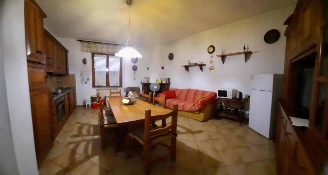 Вилла Casa Ferdani Lunigiana Terrarossa  Экстерьер фото